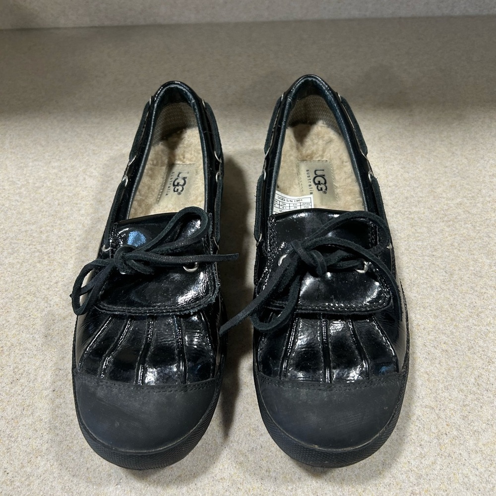 UGG Australia Ashdale Black Duck Water Shoes Sheepskin Leather Women's Sz 8